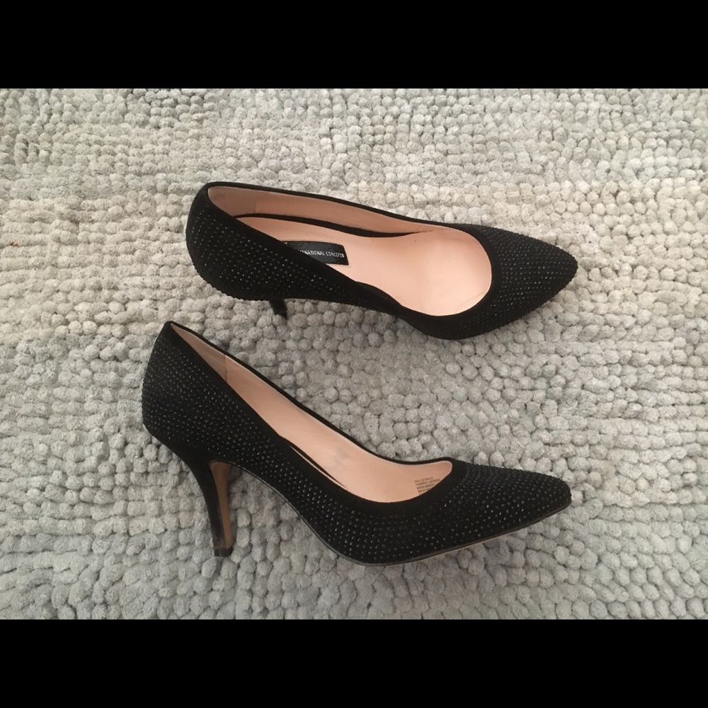 Black glitter fancy pumps